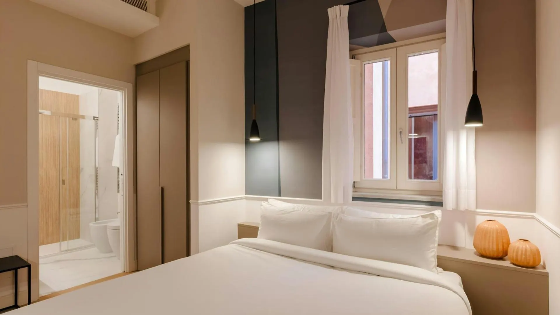 Sonder By Marriott Bonvoy Antinoo Apartments Piazza Del Parlamento Rom Italien