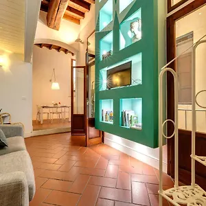  Apartment Tegolaio By Mamo Italy
