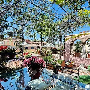 Spectacular Luxury Flat In Trastevere Rome