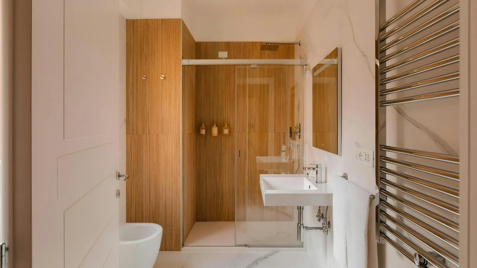 Sonder By Marriott Bonvoy Antinoo Apartments Piazza Del Parlamento Roma Apart-hotel