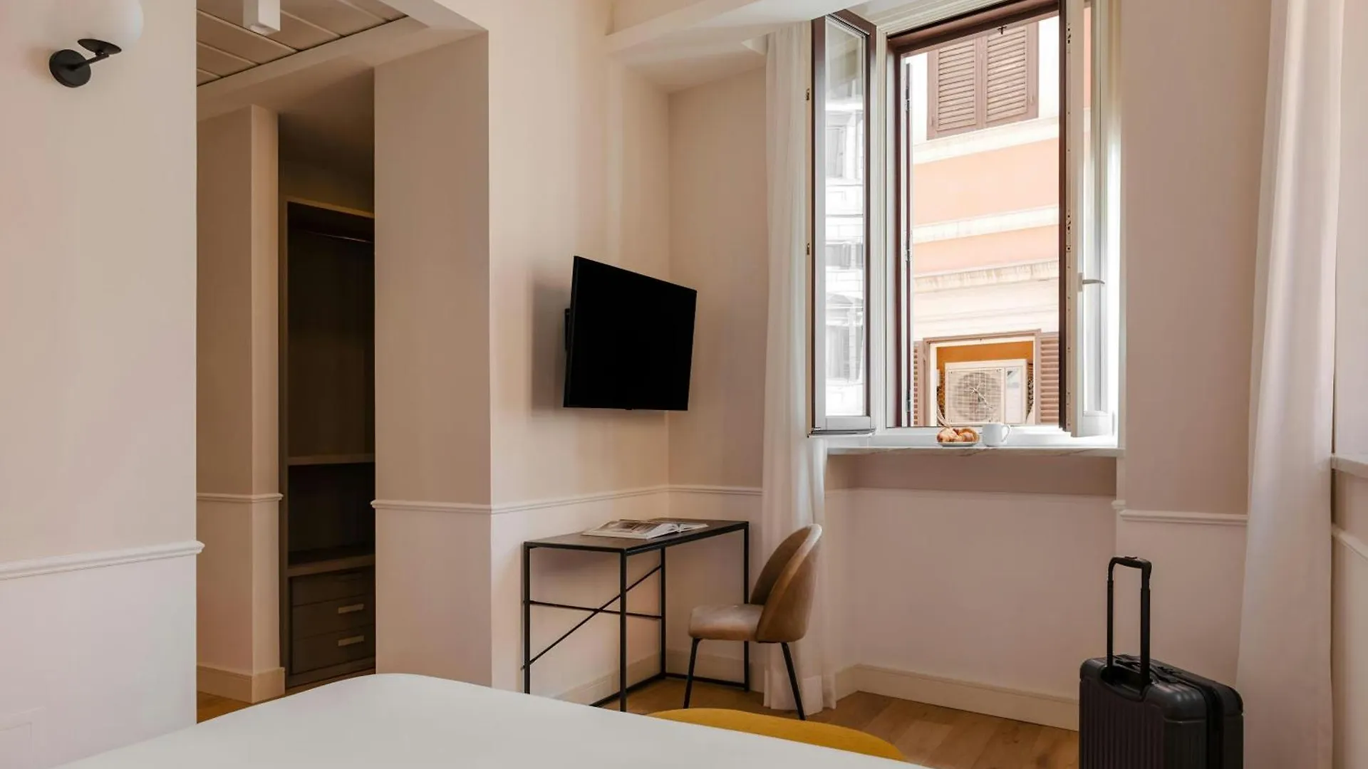 Apart-hotel Sonder By Marriott Bonvoy Antinoo Apartments Piazza Del Parlamento Roma