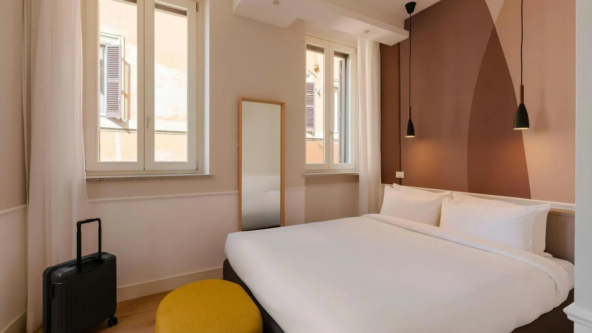 Sonder By Marriott Bonvoy Antinoo Apartments Piazza Del Parlamento Roma 0*,