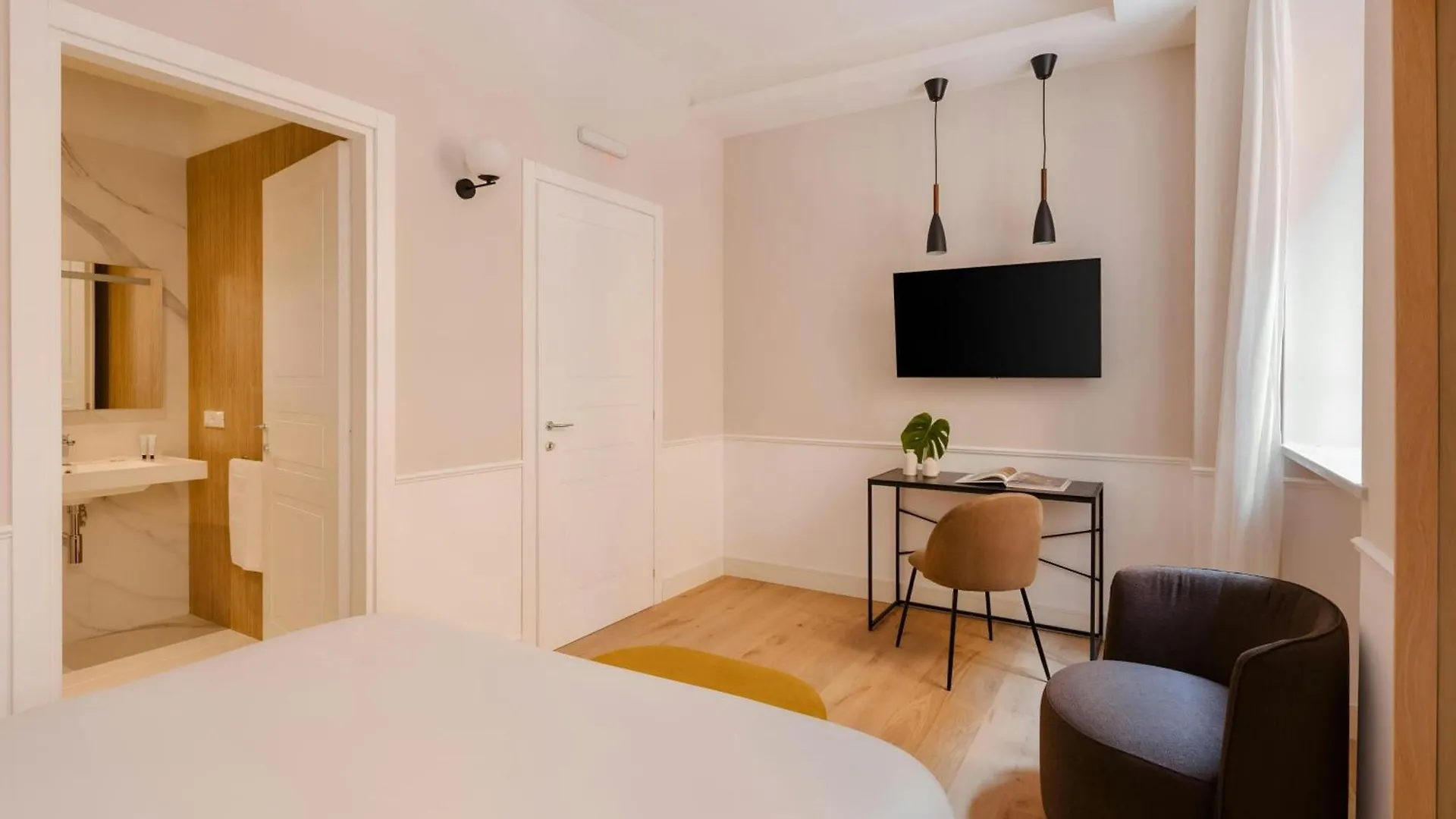 Sonder By Marriott Bonvoy Antinoo Apartments Piazza Del Parlamento Roma Apart-hotel
